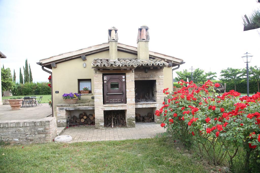 Residenza Isabella Casa de hóspedes Spello Exterior foto